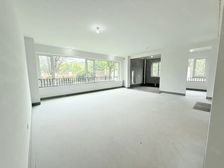 滨江西边套带稀缺百平花园,五房三卫,有车位,产证在手