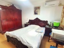 想要1楼带天井的看过来 华漕新村 临地铁 院子已装修好