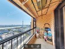 西工区 九都路 七一路香榭里舍 精装通透三居室 观景效果很好