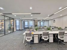 天府广场超甲!低价出租!双面采光!5隔间24工位!拎包入住