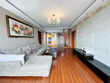 凤鸣苑一线江景精装三房,书包未用,地铁商业齐全,出门赣江