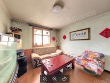 西工区 名门万象旁 上阳花园 3楼 两室 带露台可以使用