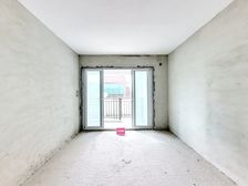 东方骏园1期 69万 3室2厅2卫 毛坯,住家毛坯 有钥匙带