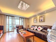 精装四房,大金全屋空调带暖气,户型正,采光好无遮挡