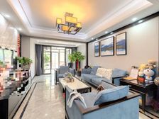 一楼带大院子 精装大气上档次 随时看房