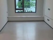 地铁旁精装,74平两居,384万