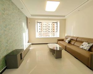 七中本部 永兴路小学对面 花香维也纳 精装2居采光好 老证
