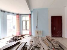 天鹅堡 3室2厅 241.23平