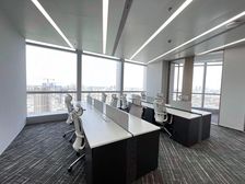 高区景色办公室,西岸智塔150平双面采光,徐汇滨江地标