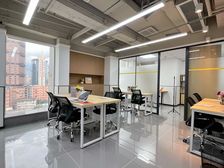 万胜围琶洲 少有的小面积办公室出租 精装 赠送免租期