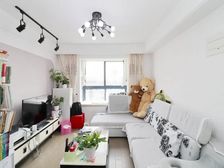 总嫁蕞低三房,看中可谈,楼层好,精装,诚心出售