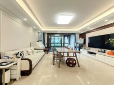 凯利海华府 198.29平4居 南向精装修 拎包入住