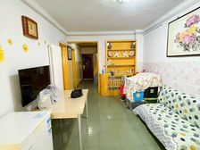 金凤里 一室一厅 低楼层 出售