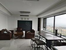 东港 保利天禧三期 一线看海 精装四室四卫 近地铁 商超