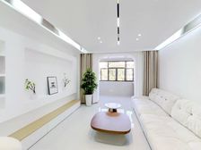 漪汾街吾悦旁 精装浇筑房大三居 客厅带窗户