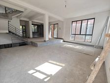 四季荣域双拼东边套,可拓展面积多,带南北双花园