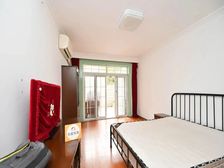 新上房源! 大天井采光好 !不靠马路!业主诚意出售!有钥匙!