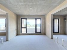 市府南8层电梯洋房 一梯一户东打头 四室两卫无遮挡