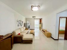 长征街 近医院 满五 大两房 交通便捷 南向采光好 有电梯