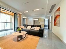 国庆急售!拼手速哦 次新小区 婚房装修未住人丶朝中庭