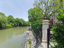 圣堡近大河正气独栋的蕞低价!精装赠3楼1百多平挑空厅可拎包住