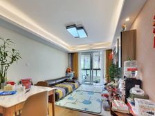 万达商圈 云间大三房 自住保养好 双车位