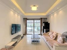 三房两卫,精装,户型方正,视野宽广