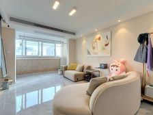 必看好房,飞机户型三房,得房率高,精装修