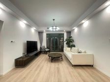 (钥匙)送产权双车位,全新婚装,中央空调加地暖,移民诚售!