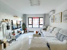 盛世睿园 装修好 有电梯 南北通透 小三居 小区新