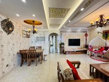 市府广场近 精装修婚房 上新华 132平 3室2卫 79万