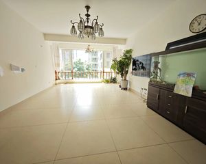 市中心带车库 白塔路七彩俊园旁 国税局 四楼大户型4室随时看