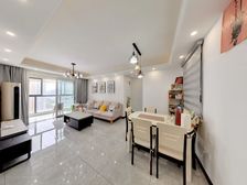 小区前排,采光全天,视野舒服,精装修,拎包入住