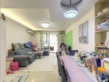 樱花路309弄带露台。采光观景好,南北通户型
