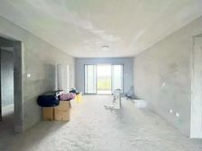 大笋盘 御城花园5房无欠款 南北对流 车位1个位置很好