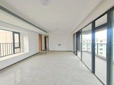 赠送大飘窗户型 通风采光很好急售送车位