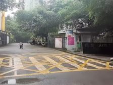 门口4号线全朝中庭,门口有640公交总站62.32万