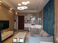 解放碑精装两室 拎包入住 采光好 小区环境好