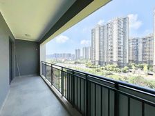 新旅明樾府!出门就是双地铁,全屋精装,价格还能谈,随时看房。