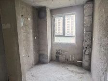 东湖附近 花郡 前面小高层,不影响采光,价格可议