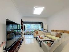 白云尚城 诚心出售 价格可谈 送车位送家私家电 包税 南向