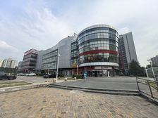 李乃滨推荐新城市广场三四五层13400平招汤泉,餐饮,孵化器