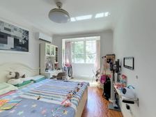 精装修拎包入住好房,楼层好采光好,诚售可议价