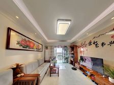 颐景园 南向改三房 户型方正 保养装修好 总价160