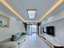 南海时代水岸,84方小三房,方正好用,楼下配套齐全,送家电