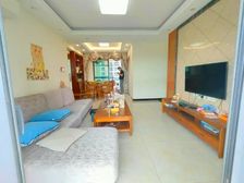 御湖半山精装4房,南北通透户型,装修保养好