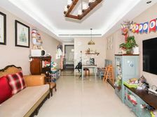 阳光城愉景湾 3室2厅1卫 简装修 380万元