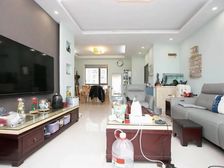 房东自住精装修,进地铁九号线,生活配套齐全,拎包入住