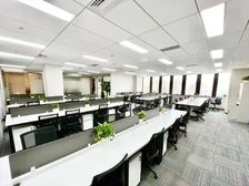 燕莎三元桥 天元港中心500平 正南朝向 全新装修带家具