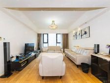 高楼层!有钥匙!大三房 户型正气 自带车位 接受置换